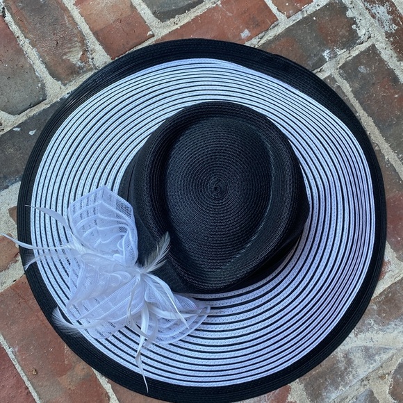 🌹NEW 🐎 Kentucky Derby Two-Tone Wide Brim Elegant Hat - Picture 4 of 16